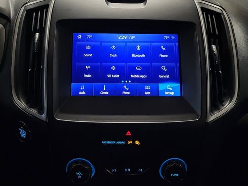 Used 2020 Ford Edge SEL w/ Convenience Package image 25