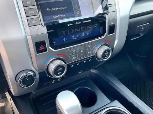 Used 2021 Toyota Tundra Platinum image 33