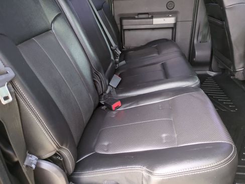 Used 2015 Ford F250 Lariat w/ Lariat Ultimate Package image 21