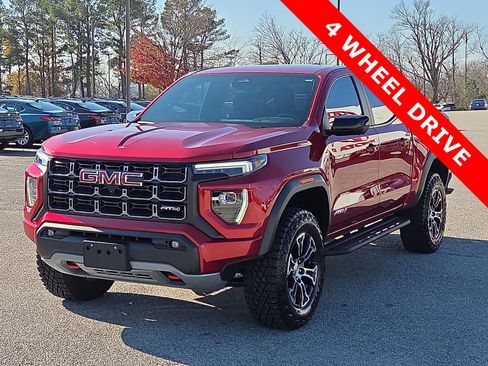 Used 2024 GMC Canyon AT4 w/ Technology Package image 2