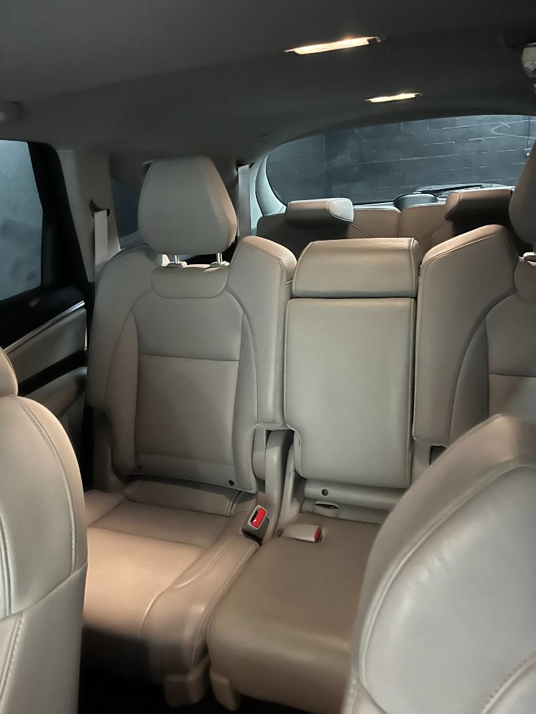 Used 2017 Acura MDX w/ Technology Package FWD image 10