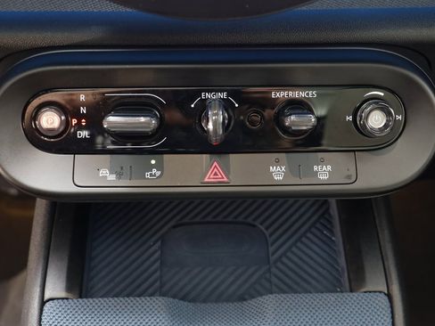 Certified 2025 MINI Cooper Countryman S w/ Comfort Package Max image 11