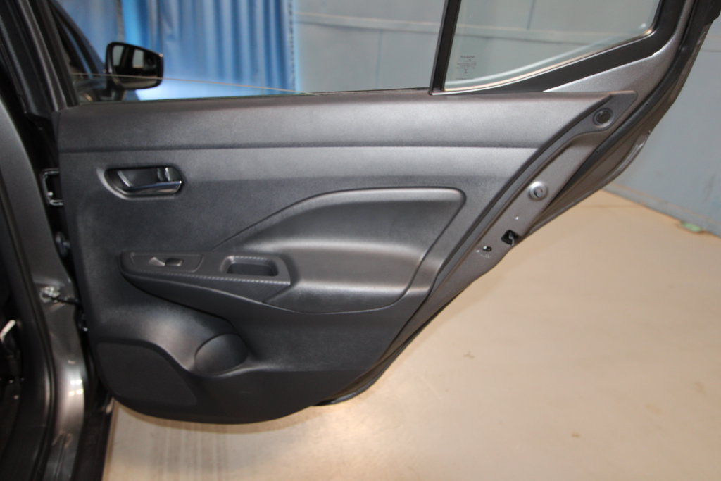 Used 2025 Nissan Versa SV FWD image 21