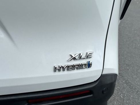 Used 2022 Toyota Sienna XLE w/ XLE Plus Package image 33