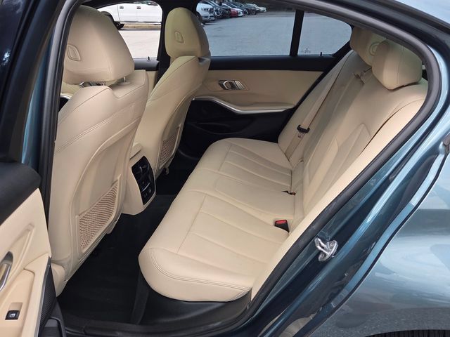 Used 2020 BMW 330i Sedan RWD image 11