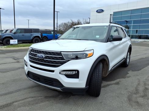 Certified 2024 Ford Explorer XLT w/ Equipment Group 202A image 7