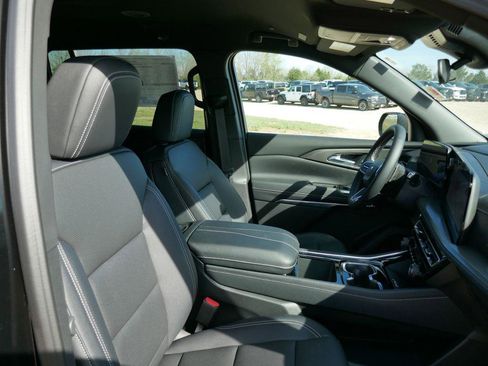 New 2026 Chevrolet Traverse LT image 10