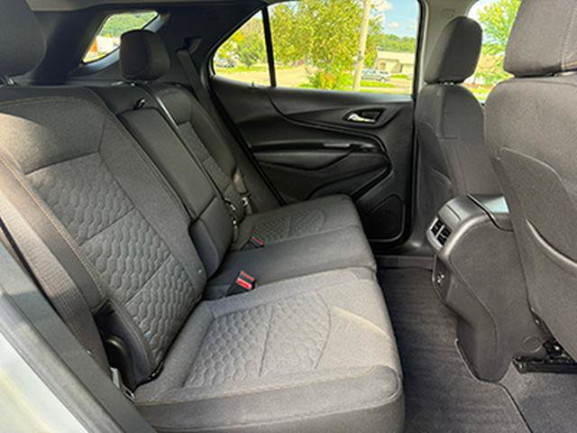 Used 2021 Chevrolet Equinox LT w/ Driver Convenience Package AWD/4WD image 21