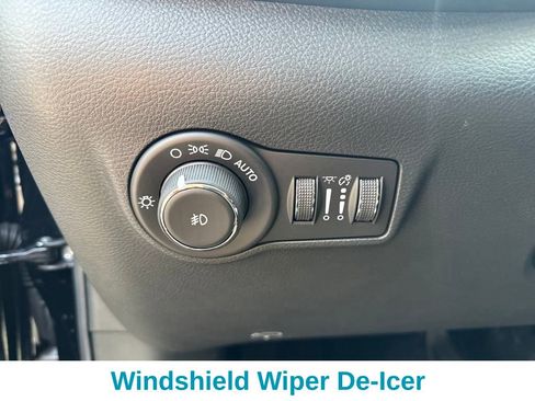 New 2025 Jeep Compass Trailhawk w/ Trailhawk Convenience Group image 19