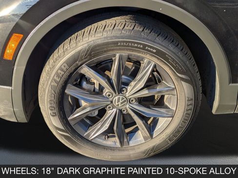 Used 2023 Volkswagen Tiguan SE image 11