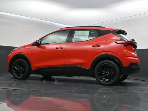New 2027 Chevrolet Bolt RS w/ Technology Package FWD image 41