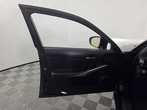 Used 2015 Lexus IS 250 w/ Navigation System Package image 7