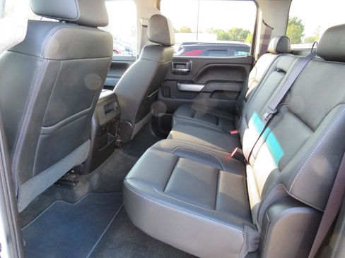 Used 2017 Chevrolet Silverado 3500 LTZ image 9