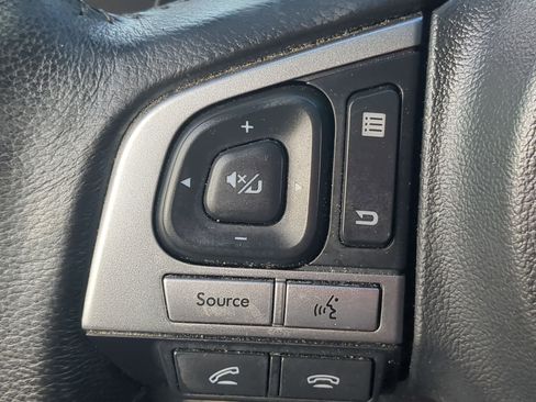 Used 2017 Subaru Outback 2.5i Limited image 19