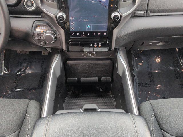 Used 2025 RAM 1500 Big Horn AWD/4WD image 19