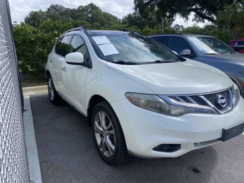 Used 2011 Nissan Murano LE FWD image 3