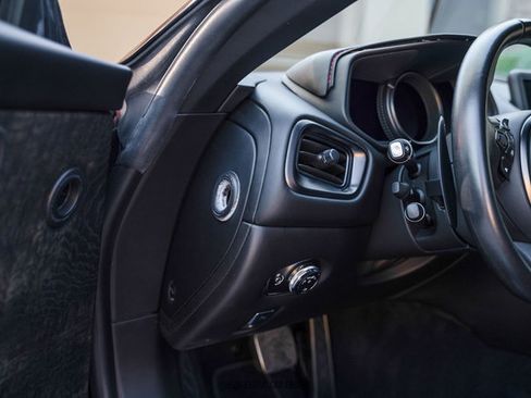 Used 2018 Aston Martin DB11 V8 image 31