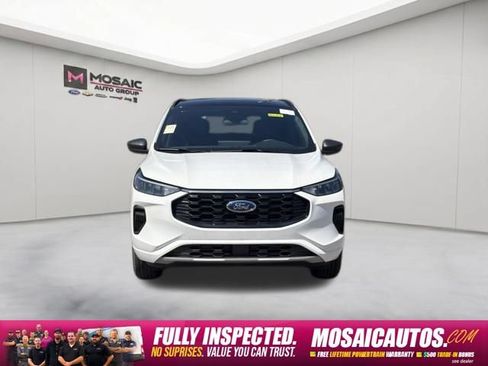 Used 2024 Ford Escape ST-Line w/ Tech Pack #1 AWD/4WD image 2