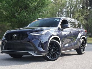 Used 2023 Toyota Highlander XSE video 1