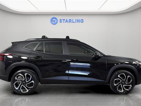 Used 2024 Chevrolet Trax RS w/ Driver Confidence Package image 11