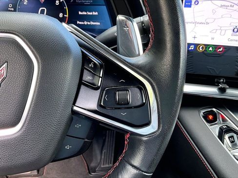 Used 2020 Chevrolet Corvette Stingray Coupe w/ Z51 Performance Package RWD image 27