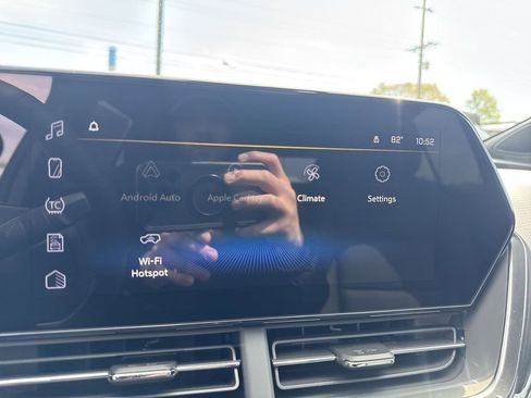 New 2026 Chevrolet Trax RS w/ Driver Confidence Package image 18