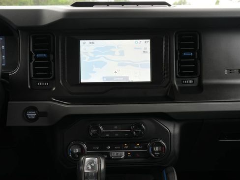 Used 2023 Ford Bronco Black Diamond w/ Sasquatch Package AWD/4WD image 11