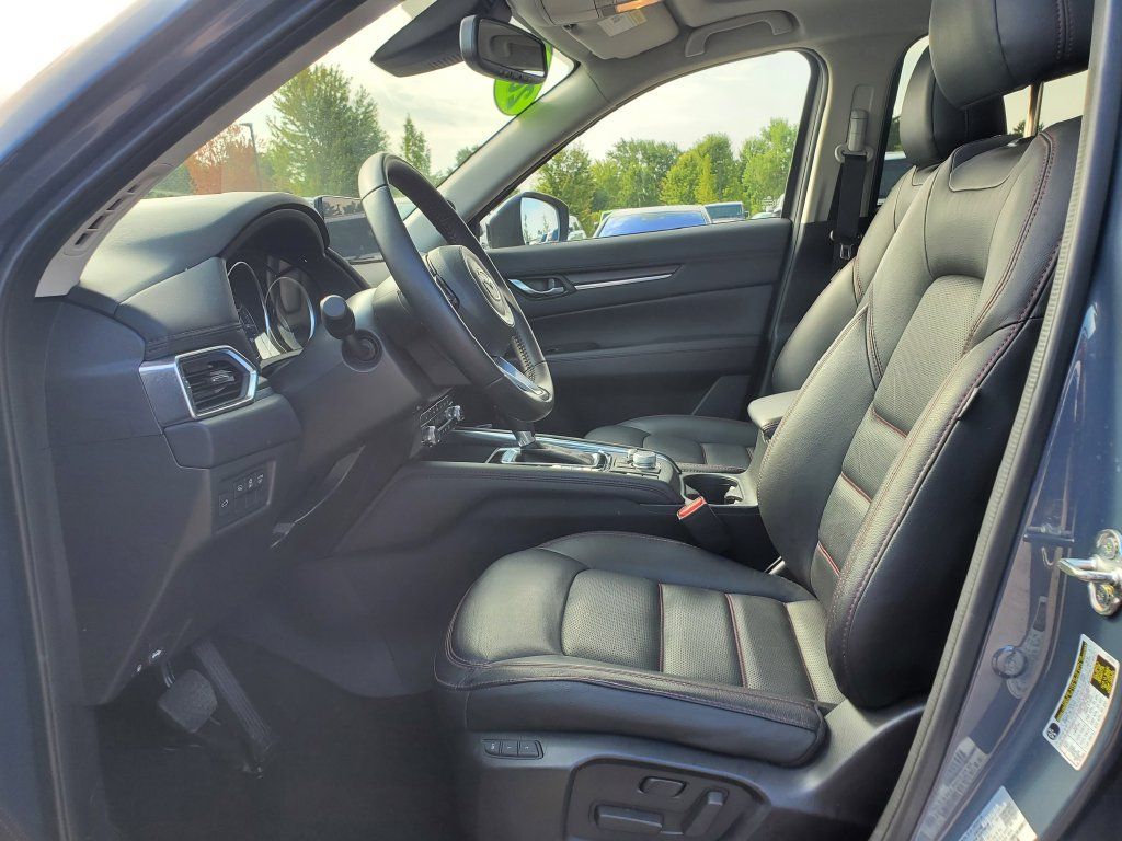 Used 2025 MAZDA CX-5 Carbon Edition AWD/4WD image 17