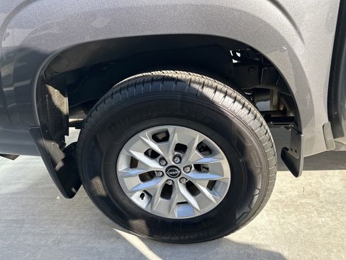 Used 2025 Nissan Frontier S image 8