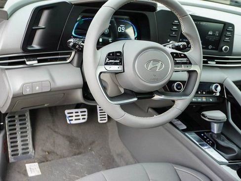 New 2026 Hyundai Elantra SEL Sport Premium FWD image 9