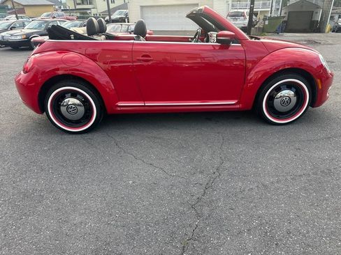 Used 2013 Volkswagen Beetle 2.5 FWD image 24