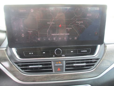 Used 2024 Nissan Altima 2.5 SL image 8