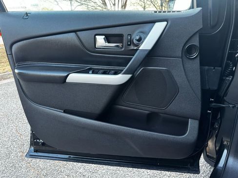 Used 2013 Ford Edge SEL image 12