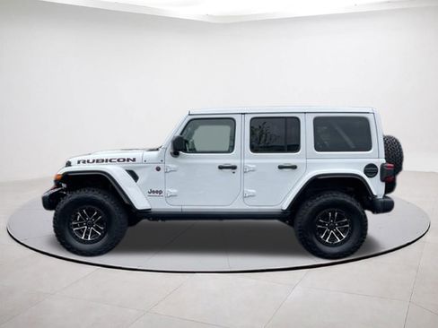 Certified 2024 Jeep Wrangler Unlimited Rubicon AWD/4WD image 4