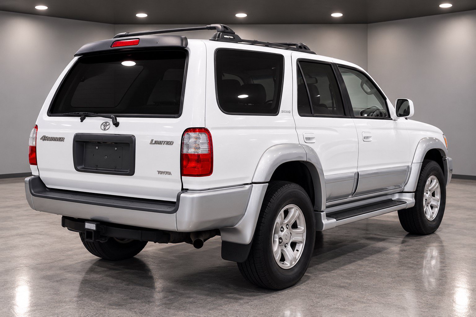 Used 1999 Toyota 4Runner Limited RWD image 3