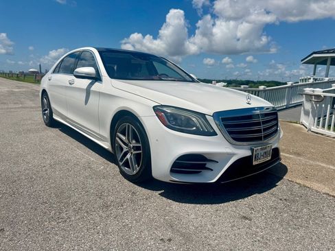 Used 2018 Mercedes-Benz S 560 Sedan image 4