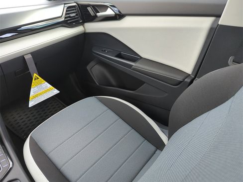 New 2025 Volkswagen Taos S image 19