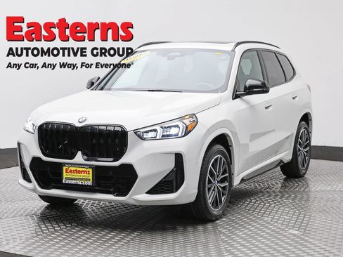 Used 2023 BMW X1 xDrive28i w/ M Sport Package AWD/4WD image 1