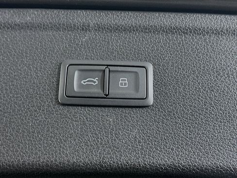 Used 2023 Audi Q5 2.0T Premium Plus AWD/4WD image 29