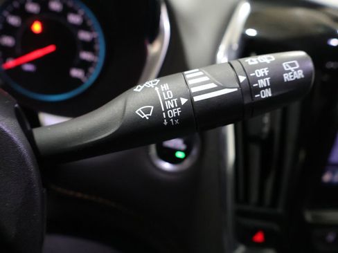 Used 2020 Chevrolet Traverse Premier image 36