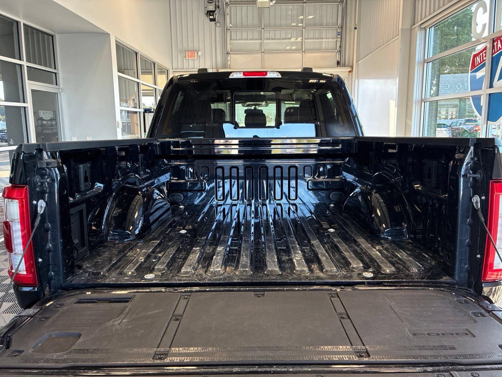 Used 2022 Ford F150 Lariat AWD/4WD image 11