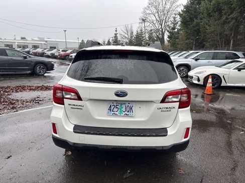 Used 2015 Subaru Outback 2.5i Premium image 6