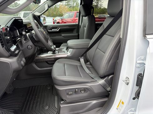 New 2026 Chevrolet Silverado 1500 LTZ w/ Technology Package AWD/4WD image 9