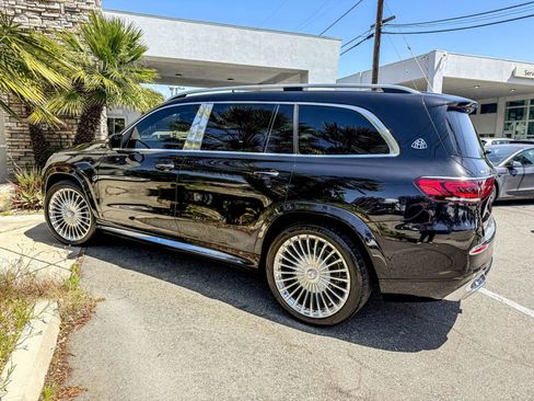 Used 2022 Mercedes-Benz Maybach GLS 600 4MATIC image 3