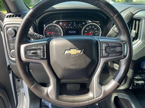 Used 2020 Chevrolet Silverado 1500 LTZ AWD/4WD image 13