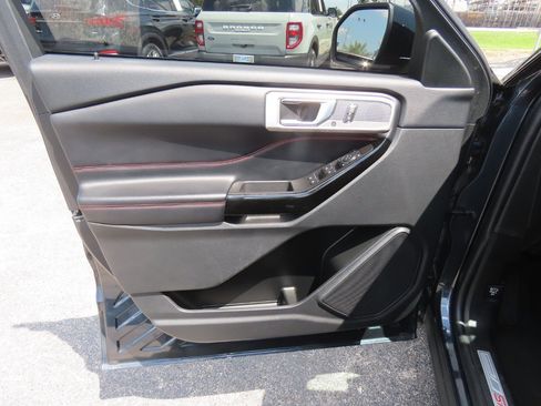 Used 2022 Ford Explorer ST-Line RWD image 26