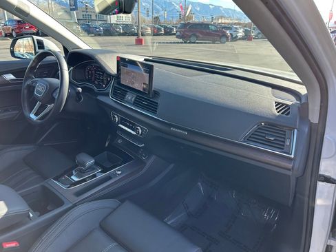 Used 2023 Audi Q5 2.0T Prestige w/ Prestige Package image 28