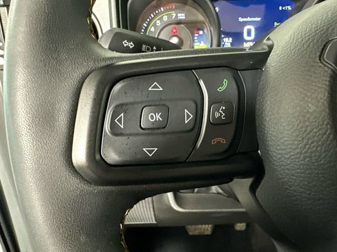 Used 2024 Jeep Wrangler Unlimited AWD/4WD image 14