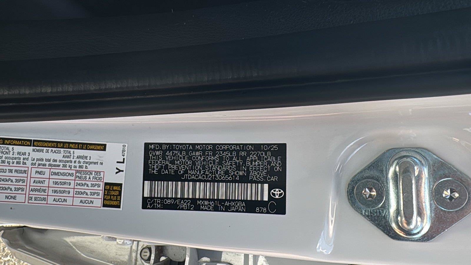 Certified 2026 Toyota Prius Plug-In Hybrid FWD image 26