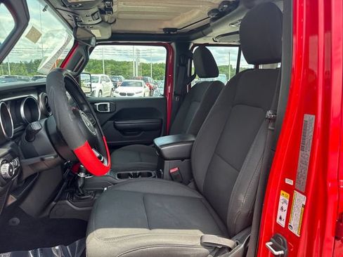 Used 2018 Jeep Wrangler Unlimited Sport AWD/4WD image 10